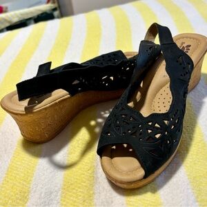 Spring Step Orella Black Lesther Wedge Sandals, size 7 (EU 37), EUC